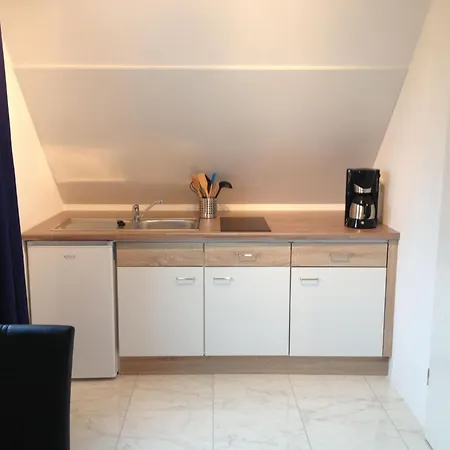 アパート Gemuetliches Im Dachgeschoss By Interhome *